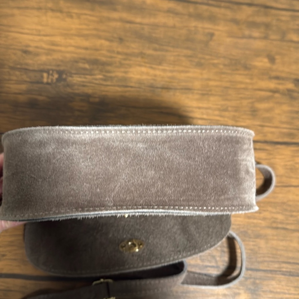 Persaman New York Gray Crossbody Bag - Picture 5 of 10